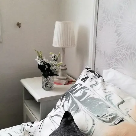 Aialmar شقة
